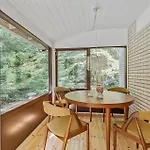 Σπίτι διακοπών 3 Bedroom Lovely In *